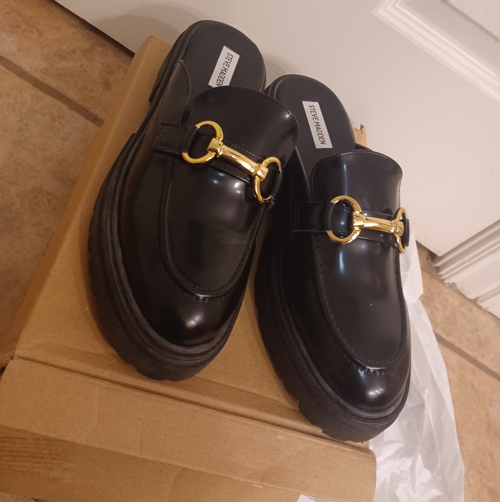 Steve Madden Slip On Loafers